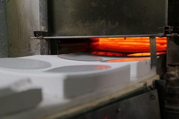 Quartz heater for glass machinery